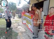 Gencar, Personel Polsek Siak Hulu Giat Cooling System Sukseskan Pilkada Damai 2024 Kepada Jemaat Gereja BNKP Dan GKPS Desa Tanah Merah 