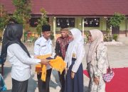 Kepsek UPT SMPN 6 Siak Hulu Secara Simbolis Lepas Siswa Siswi Kelas IX, Kejar Prestasi Jauhi Narkoba