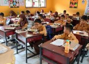 Program MBG Dimulai, 835 Siswa SDN 019 Pandau Jaya Terima Makan Bergizi Gratis