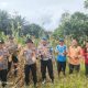 Polsek Kampar Kiri Hilir Monitoring Hasil Panen Jagung Desa Simalinyang, 3 Desa Hasilkan 3 Ton, Dukung Ketahtanan Pangan