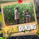 Polri Hadir untuk Petani : Bhabinkamtibmas Tanah Merah Polsek Siak Hulu Cek Perkembangan Tanaman Jagung
