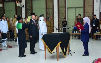 Lantik Dan Ambil Sumpah 35 Pejabat Pemkab Kampar  Wabup Kampar : Jalankan Amanah Dengan Integritas Tinggi