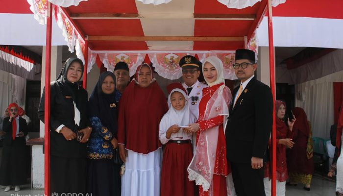 Mewakili Kampar di O2SN Nasional, Dinda Ayu Safitri Resmi Dilepas Usai Upacara HUT RI ke-81