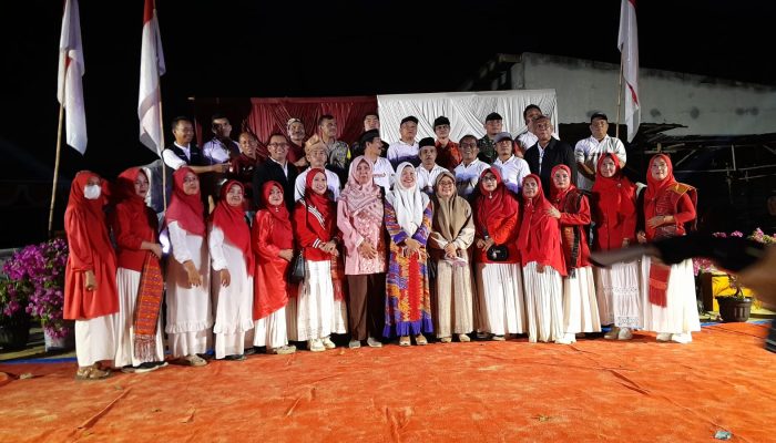 Polsek Siak Hulu Hadiri Malam Puncak HUT RI ke-81 di Desa Tanah Merah
